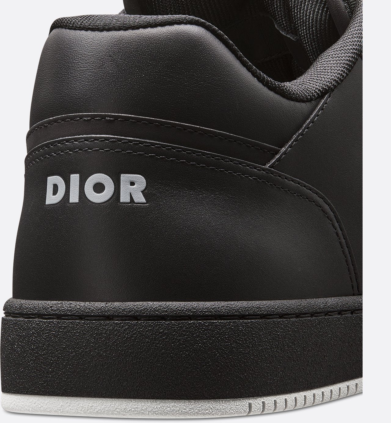 CHRISTIAN DIOR