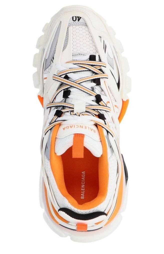 BALENCIAGA