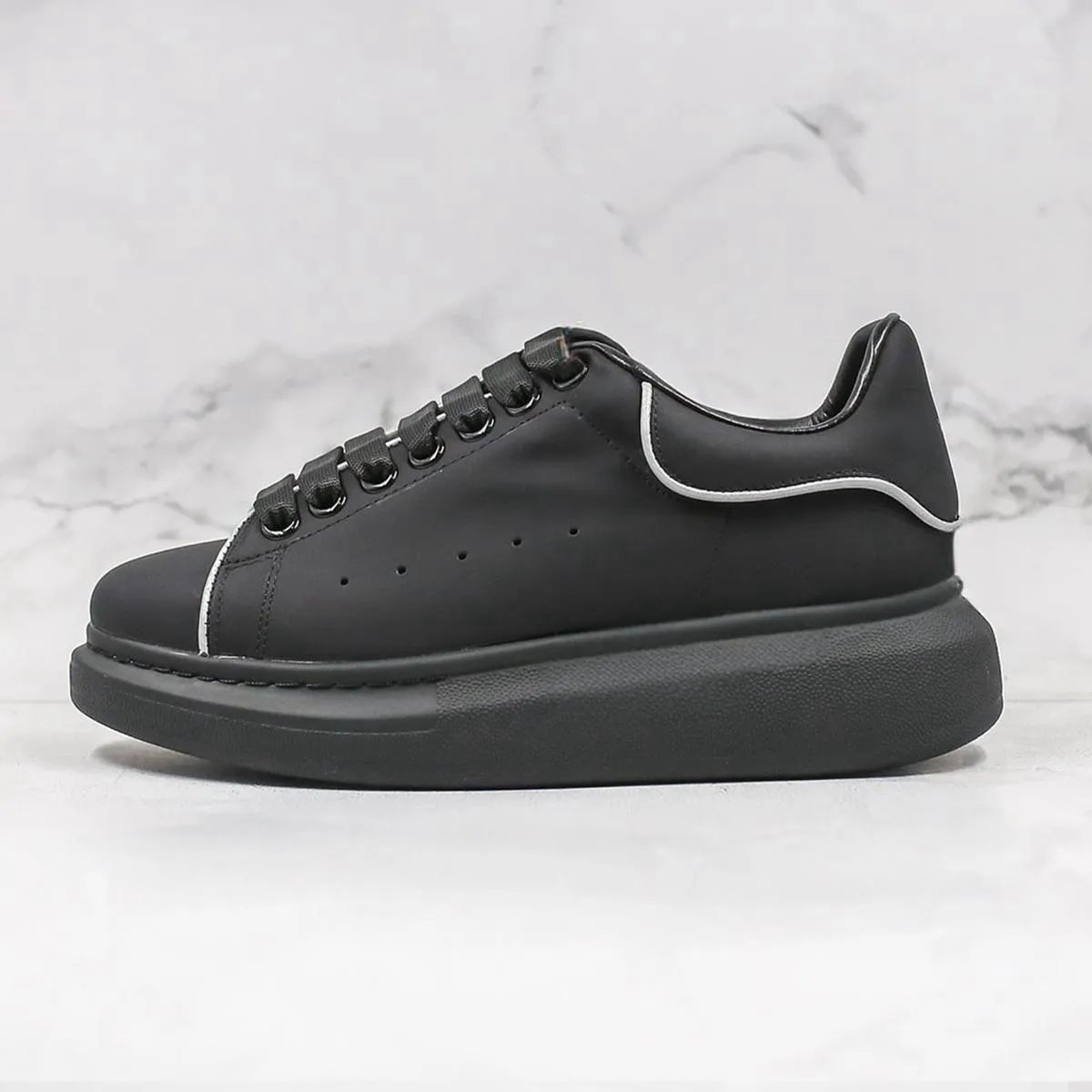 ALEXANDER MCQUEEN - SNEAKER