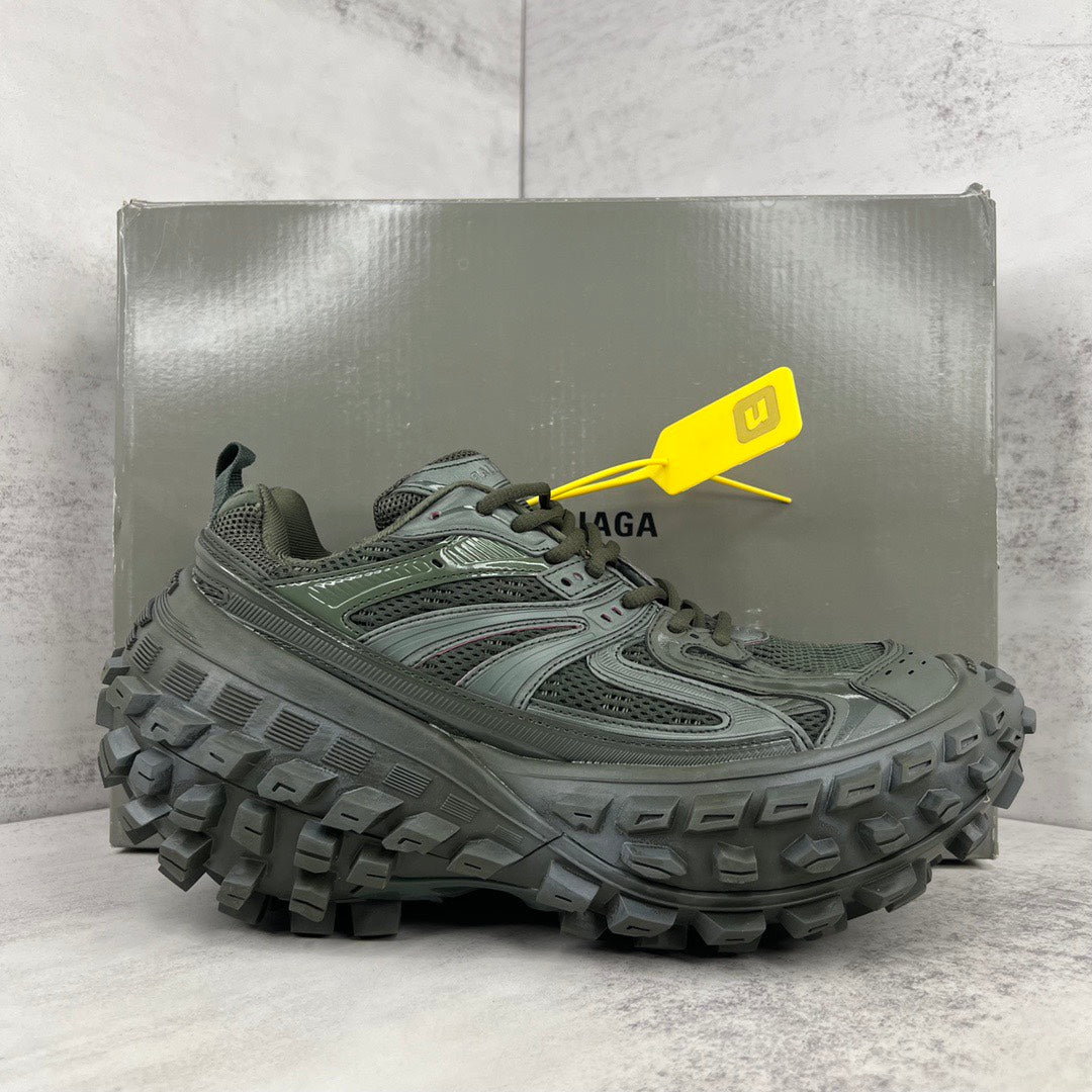 BALENCIAGA DEFENDER