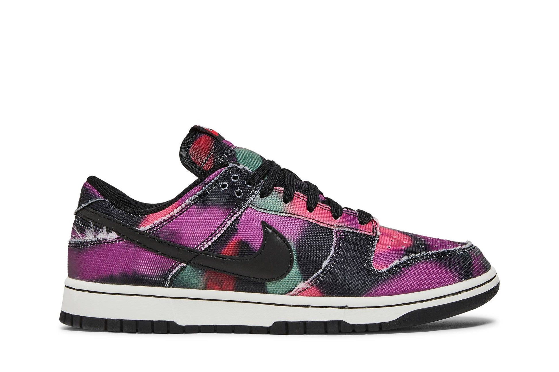 NIKE DUNK LOW ‘GRAFFITI’