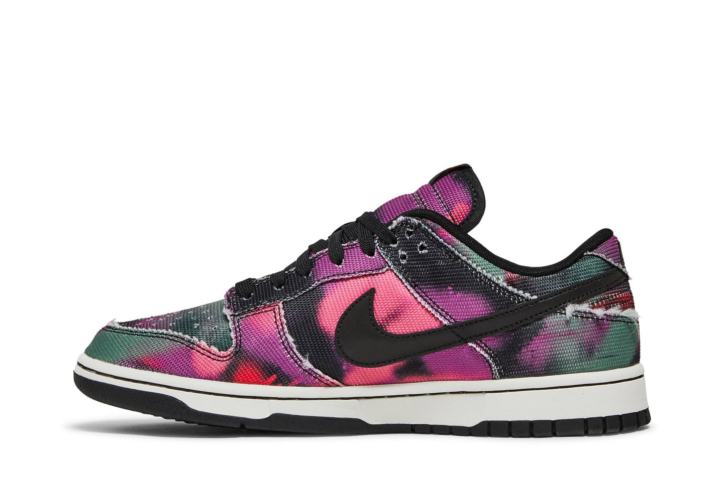 NIKE DUNK LOW ‘GRAFFITI’