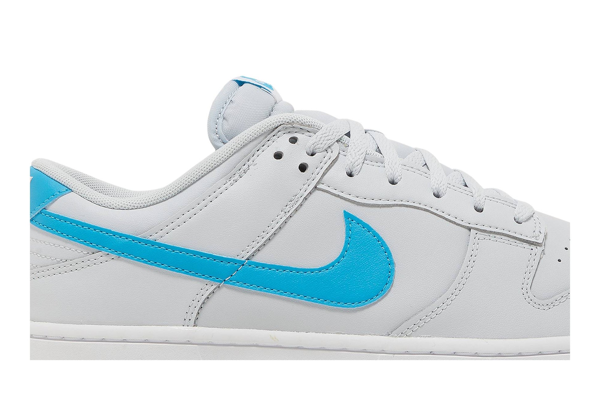 NIKE DUNK LOW ‘LIGHT BONE BLUE’