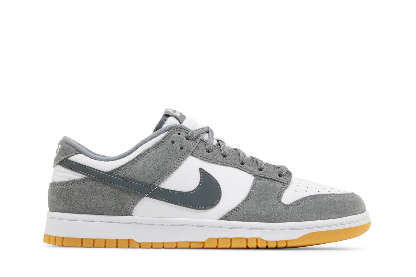 NIKE DUNK LOW ‘SMOKE GREY GUM’