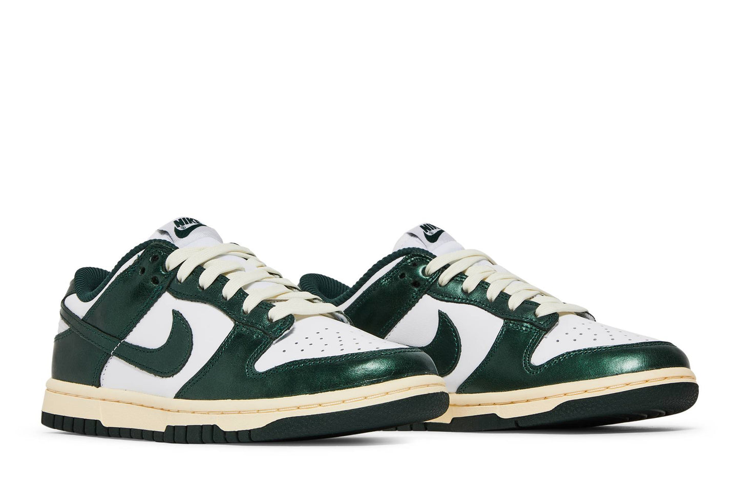 NIKE DUNK LOW ‘VINTAGE GREEN’