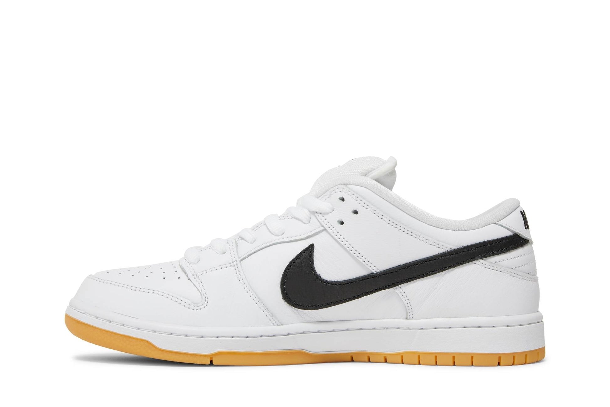 NIKE SB DUNK LOW ‘WHITE GUM’