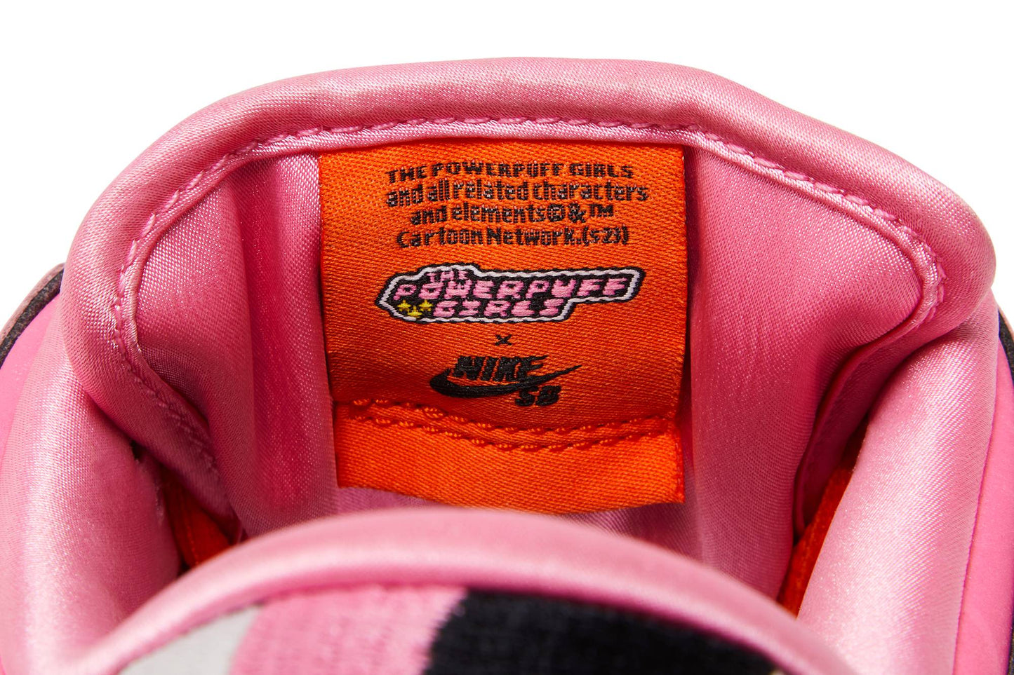 NIKE SB DUNK LOW X THE POWERPUFF GIRLS ‘BLOSSOM’